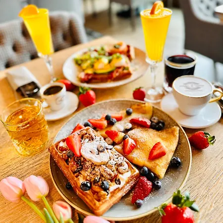 Premium Happiness On The Motlawa River * Gdańsk