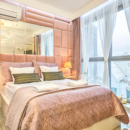 Premium Happiness On The Motlawa River Apartment